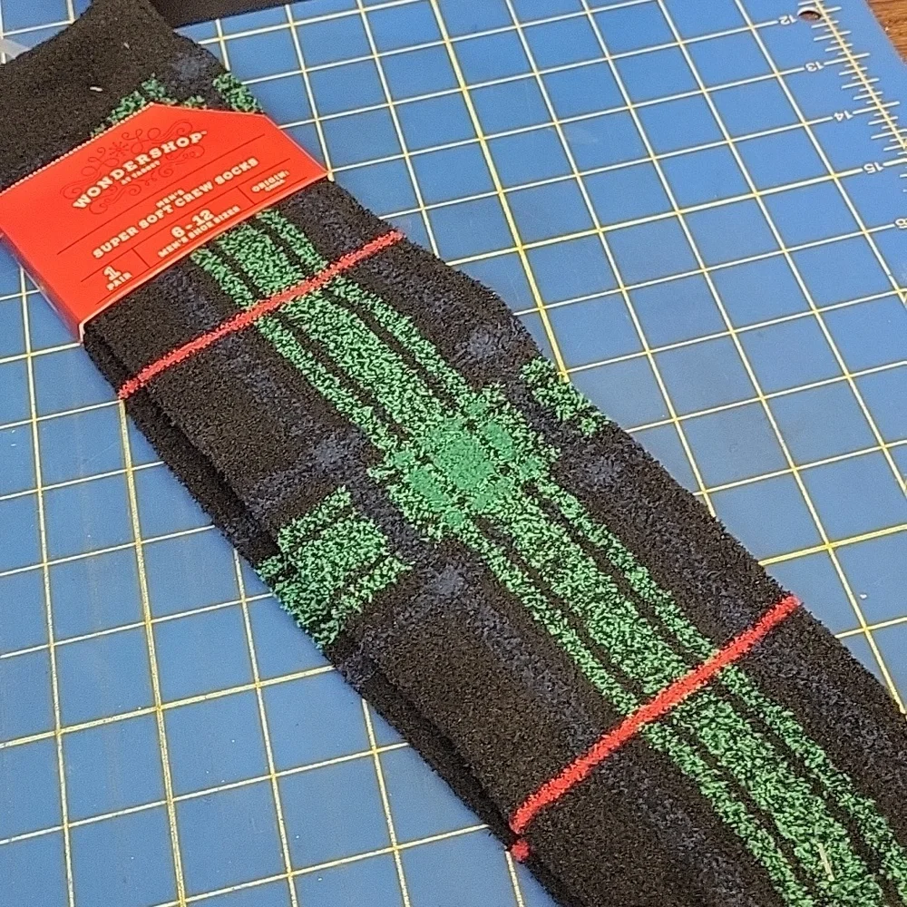 Wondershop Men's Plaid Crew Socks - Black, Green & Red New